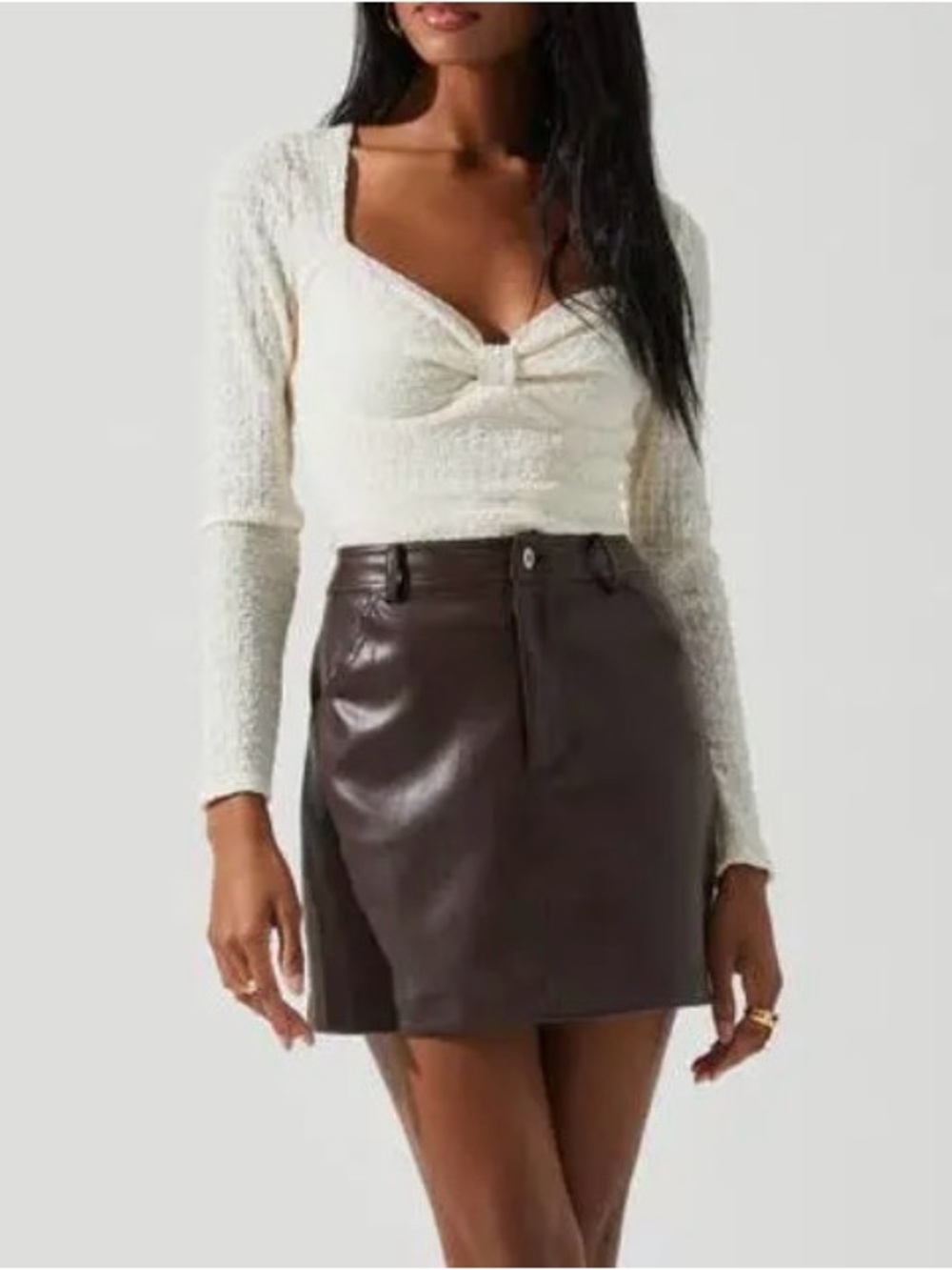 Astr Cream Long-Sleeve Crop Top with Twist Detail